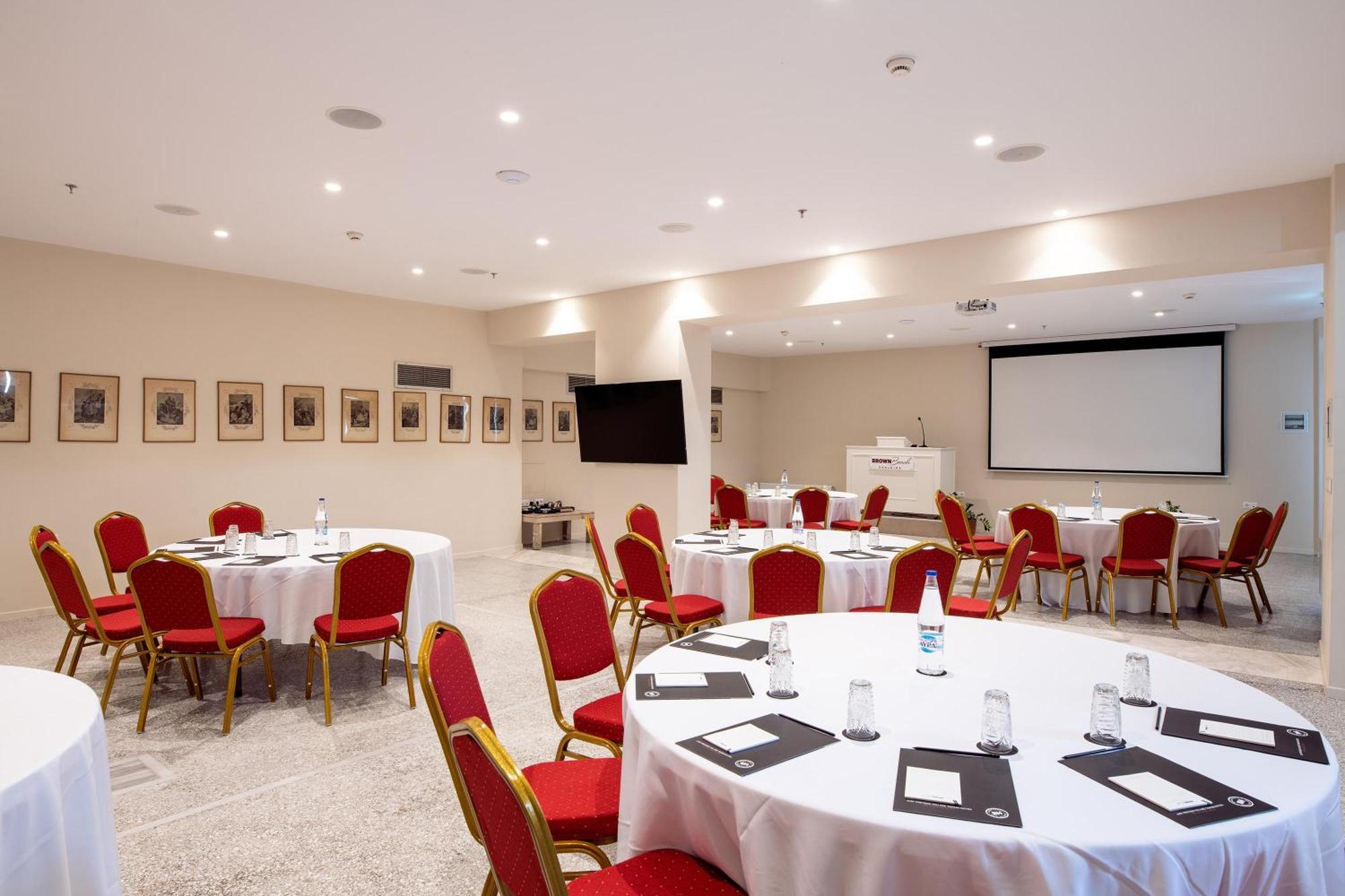 Brown Beach Chalkida Kosher Resort, A Member Of Brown Hotels المظهر الخارجي الصورة